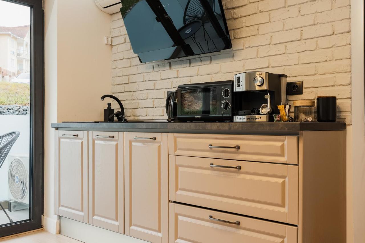 Aparthotel Nest Inn Meteor Клуж-Напока Екстер'єр фото