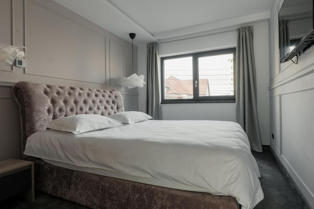 Aparthotel Nest Inn Meteor Клуж-Напока Екстер'єр фото