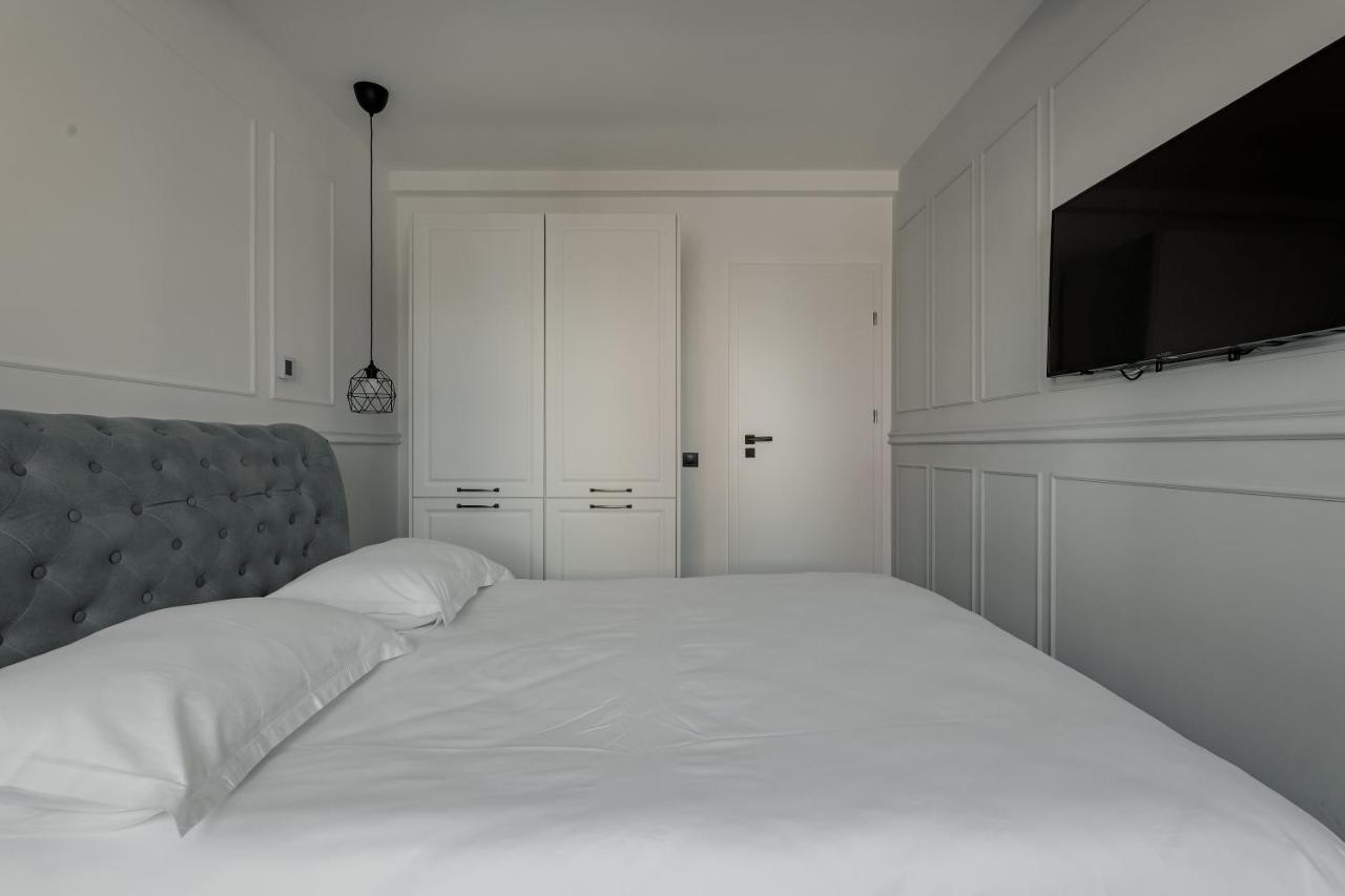 Aparthotel Nest Inn Meteor Клуж-Напока Екстер'єр фото