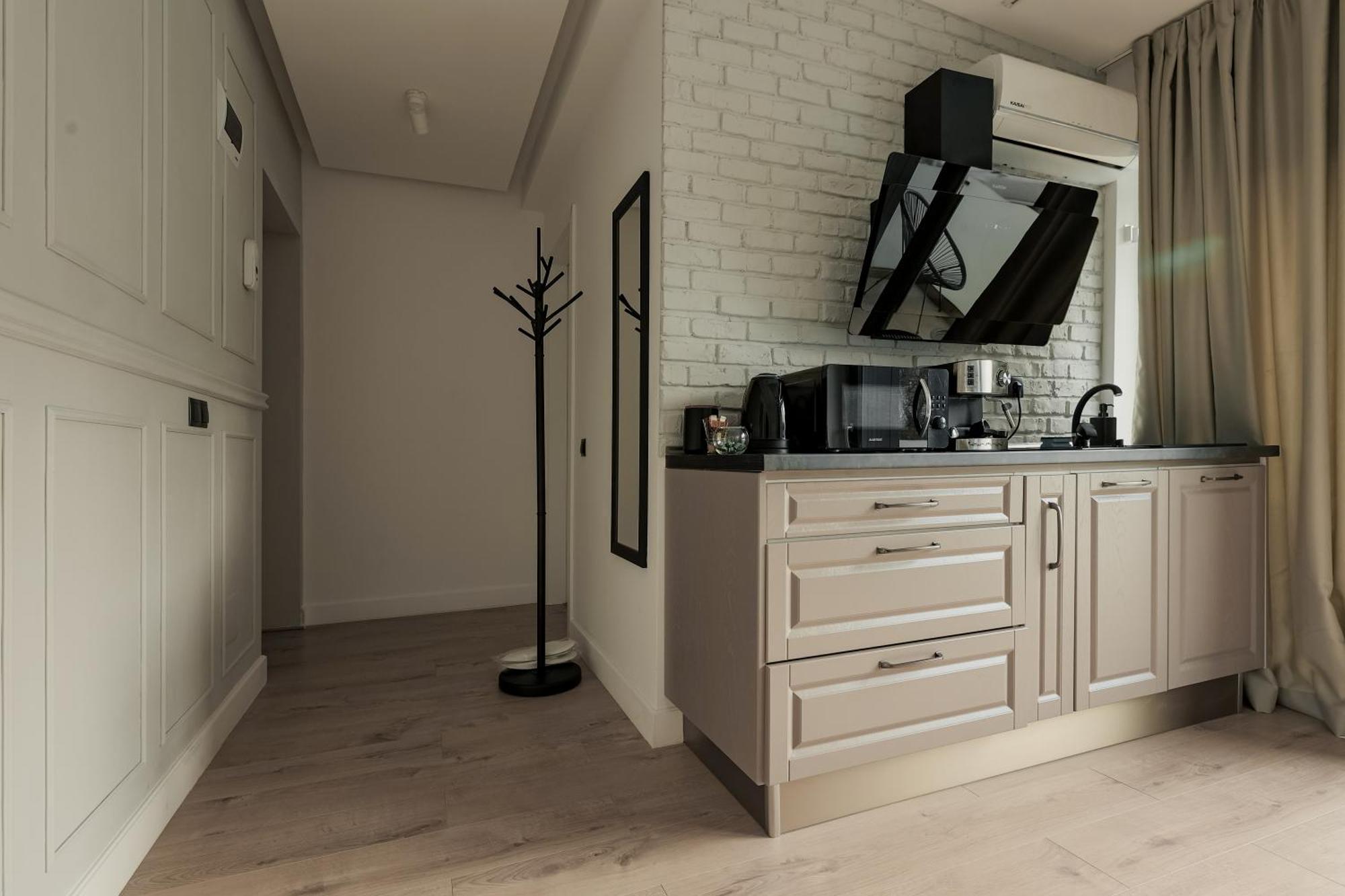 Aparthotel Nest Inn Meteor Клуж-Напока Екстер'єр фото