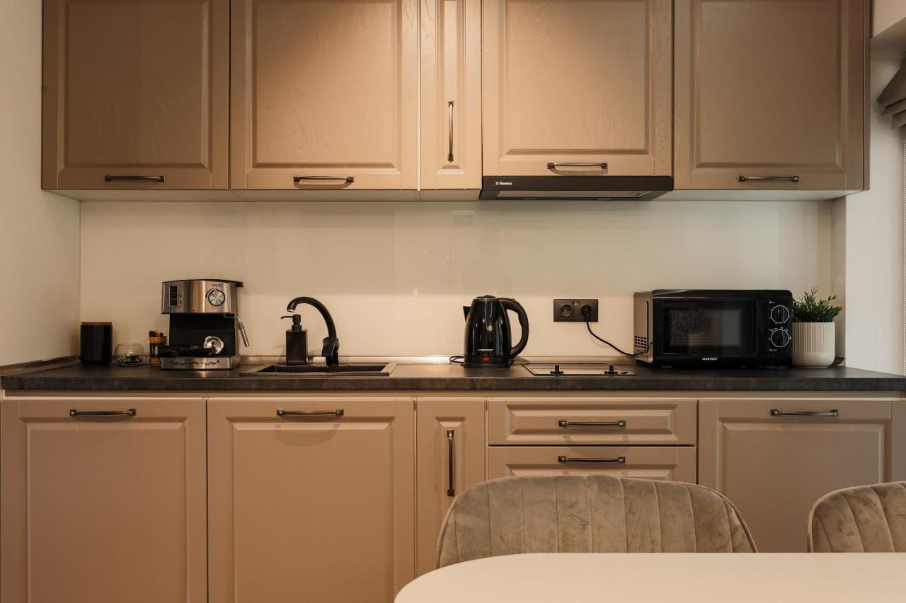 Aparthotel Nest Inn Meteor Клуж-Напока Екстер'єр фото