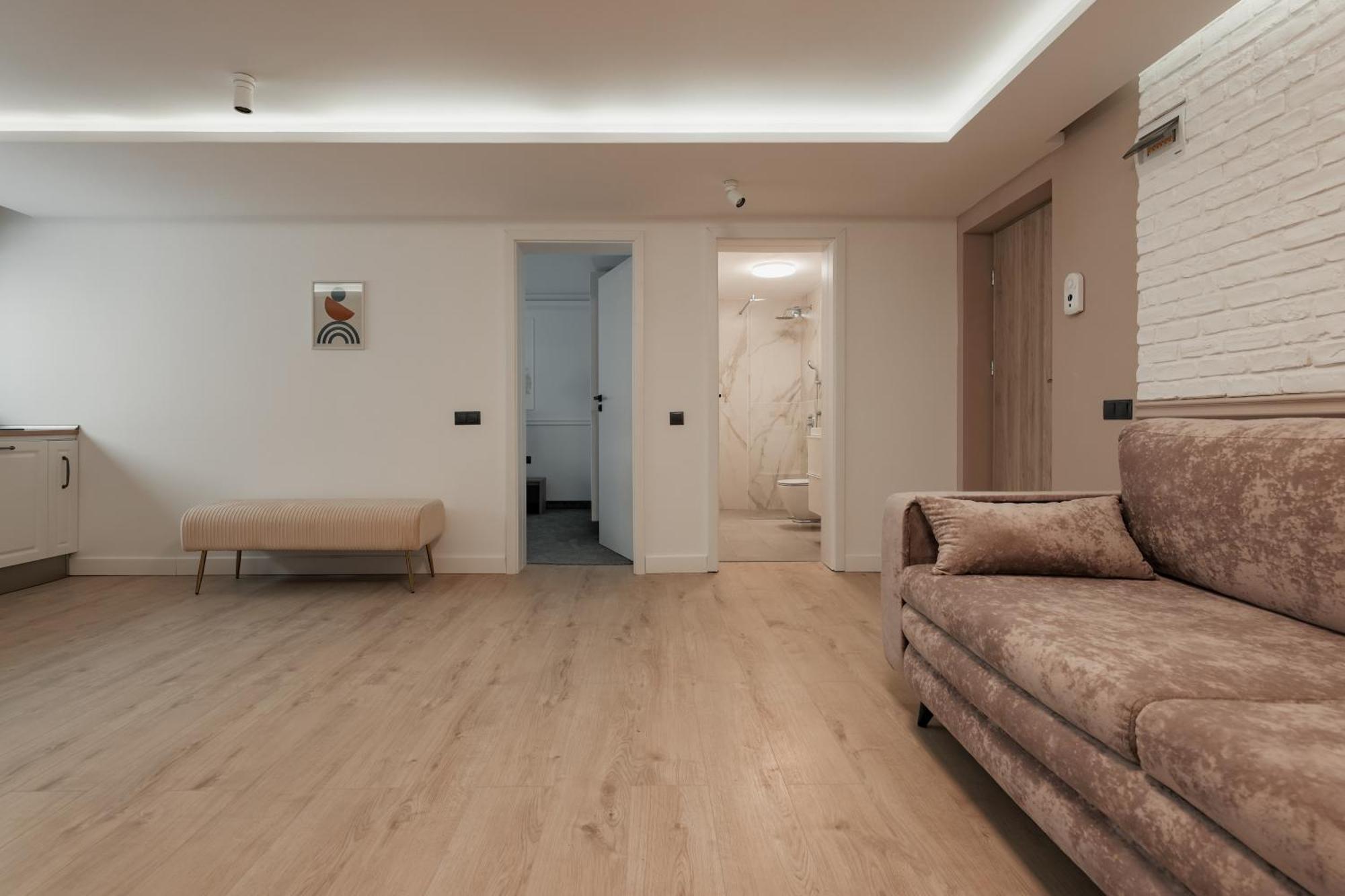 Aparthotel Nest Inn Meteor Клуж-Напока Екстер'єр фото